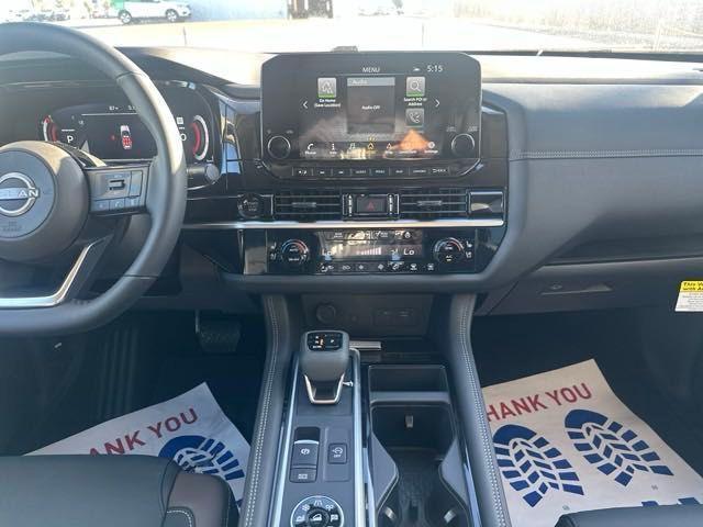 new 2025 Nissan Pathfinder car, priced at $45,573