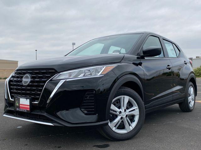 new 2025 Nissan Kicks Play car, priced at $22,125