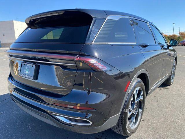 used 2025 Lincoln Nautilus car, priced at $46,992