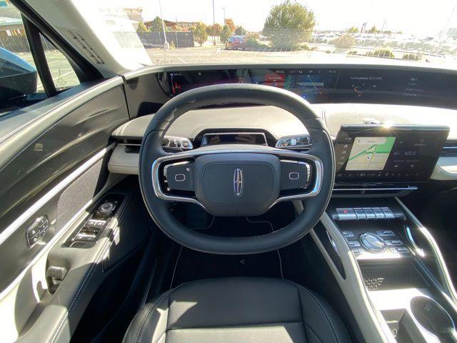 used 2025 Lincoln Nautilus car, priced at $46,992
