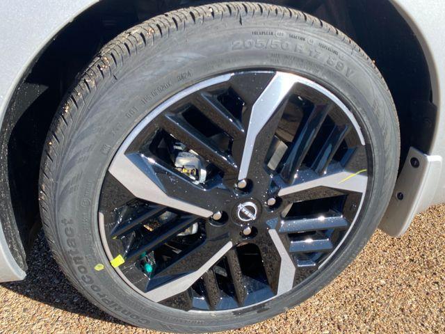 new 2025 Nissan Versa car, priced at $21,034