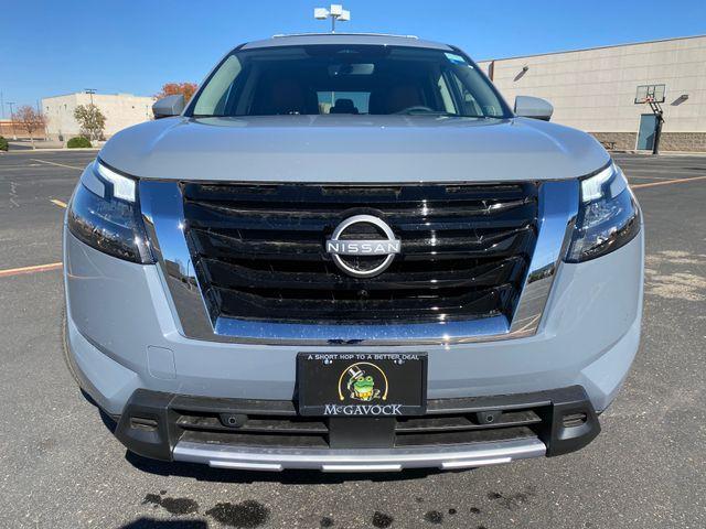 new 2025 Nissan Pathfinder car, priced at $45,941
