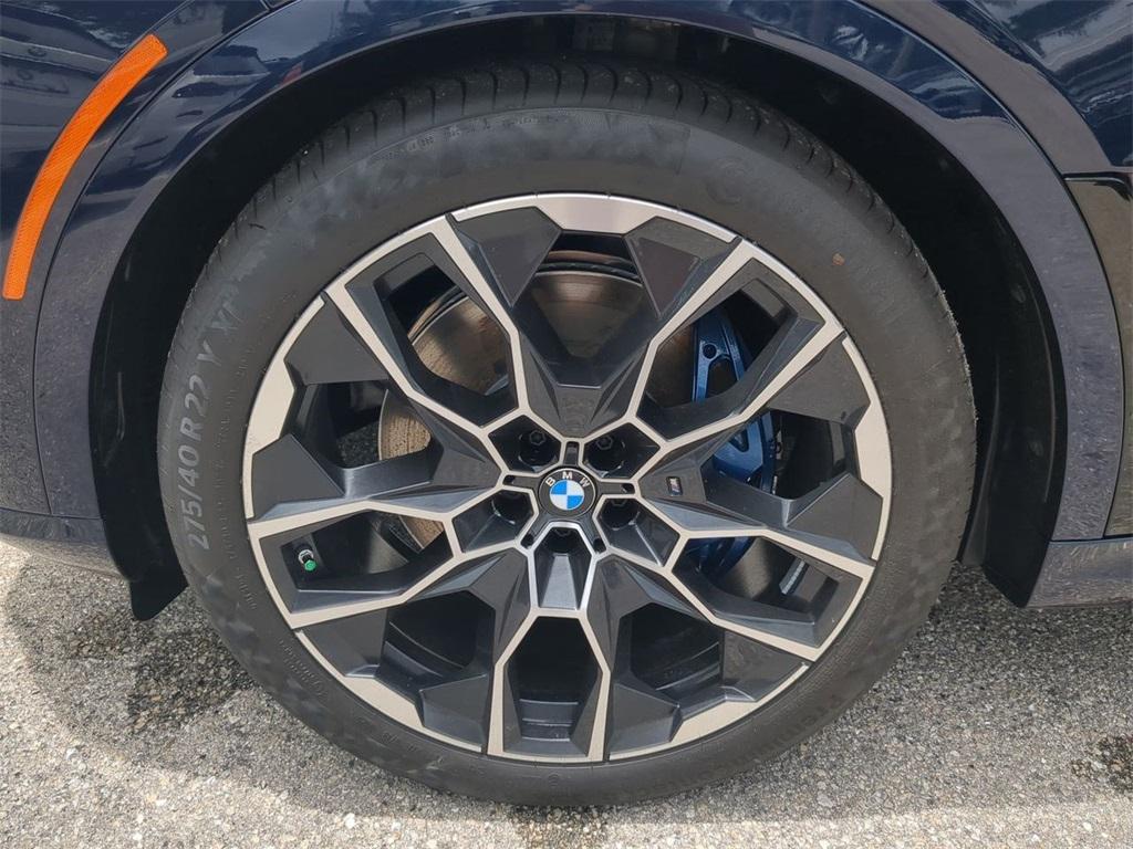 new 2026 BMW X7 car, priced at $101,870
