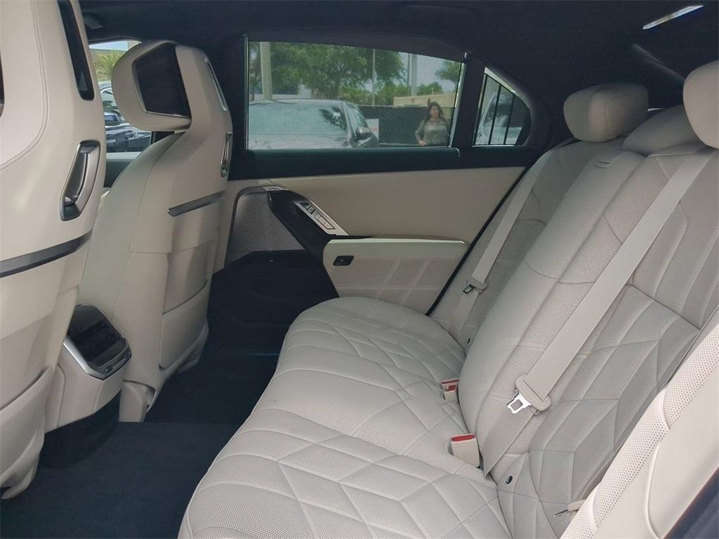 new 2025 BMW 760 car, priced at $133,930