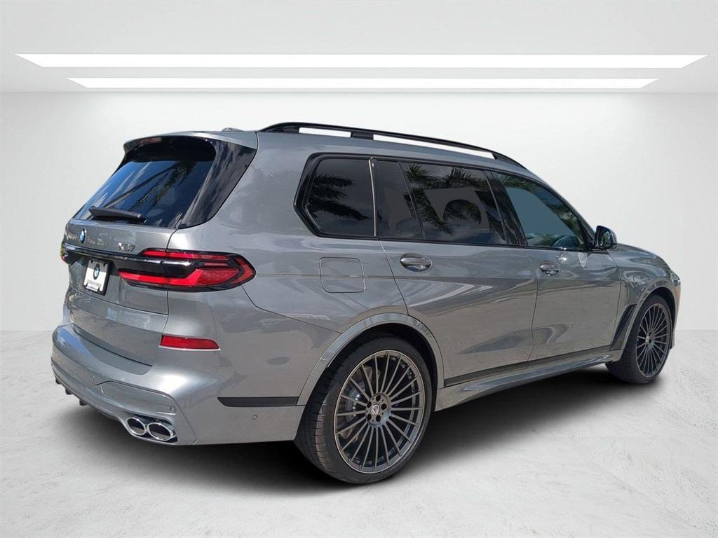 new 2025 BMW X7 car, priced at $159,145