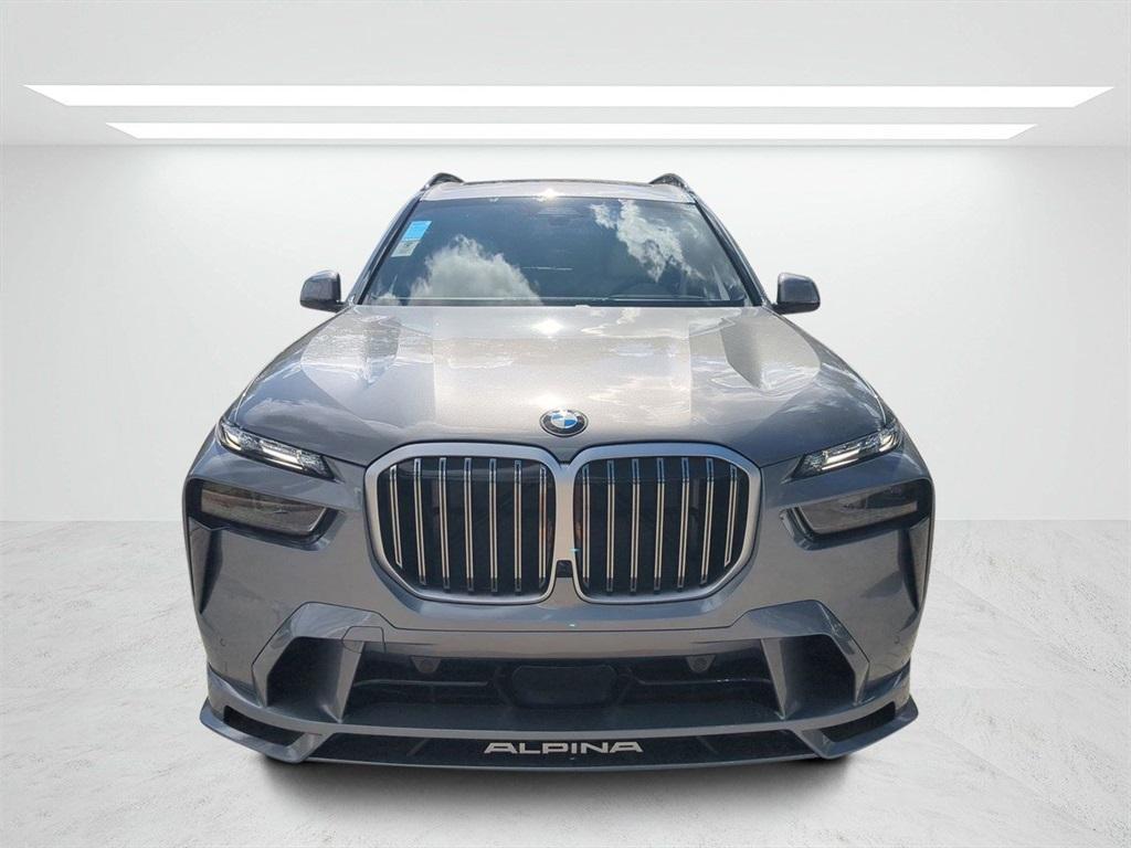 new 2025 BMW X7 car, priced at $159,145