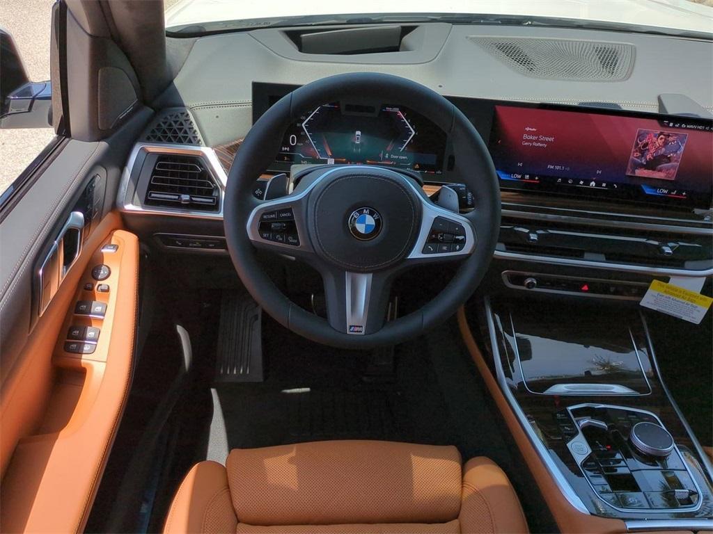new 2026 BMW X7 car, priced at $98,685