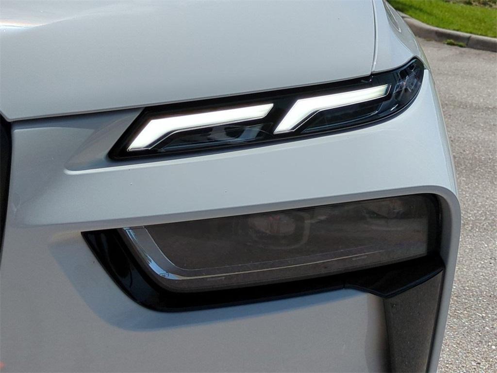new 2026 BMW X7 car, priced at $98,685