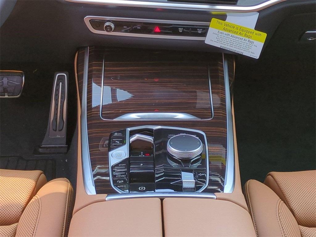 new 2026 BMW X7 car, priced at $98,685