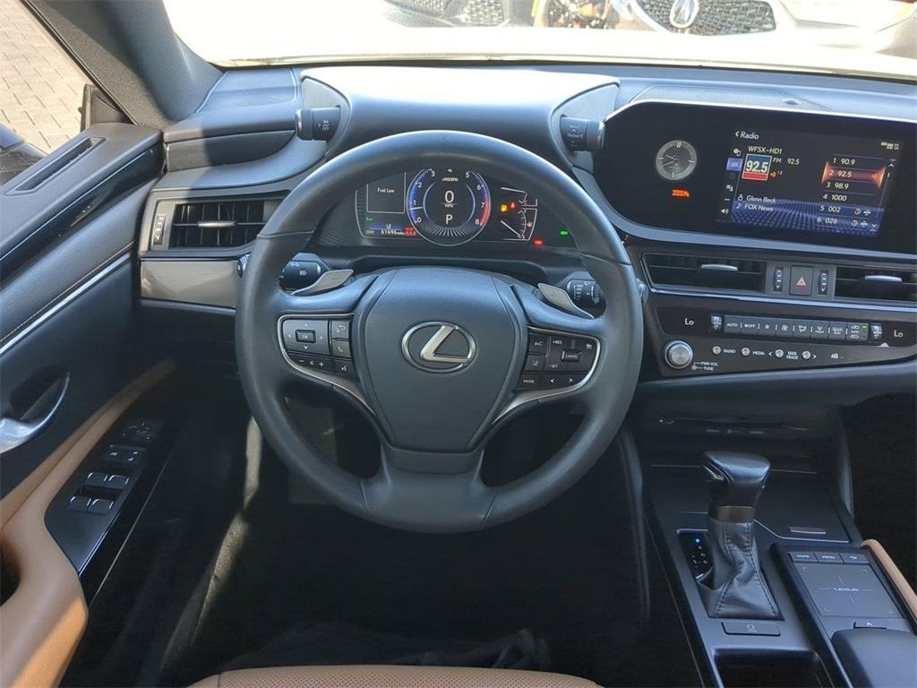 used 2022 Lexus ES 350 car, priced at $32,997