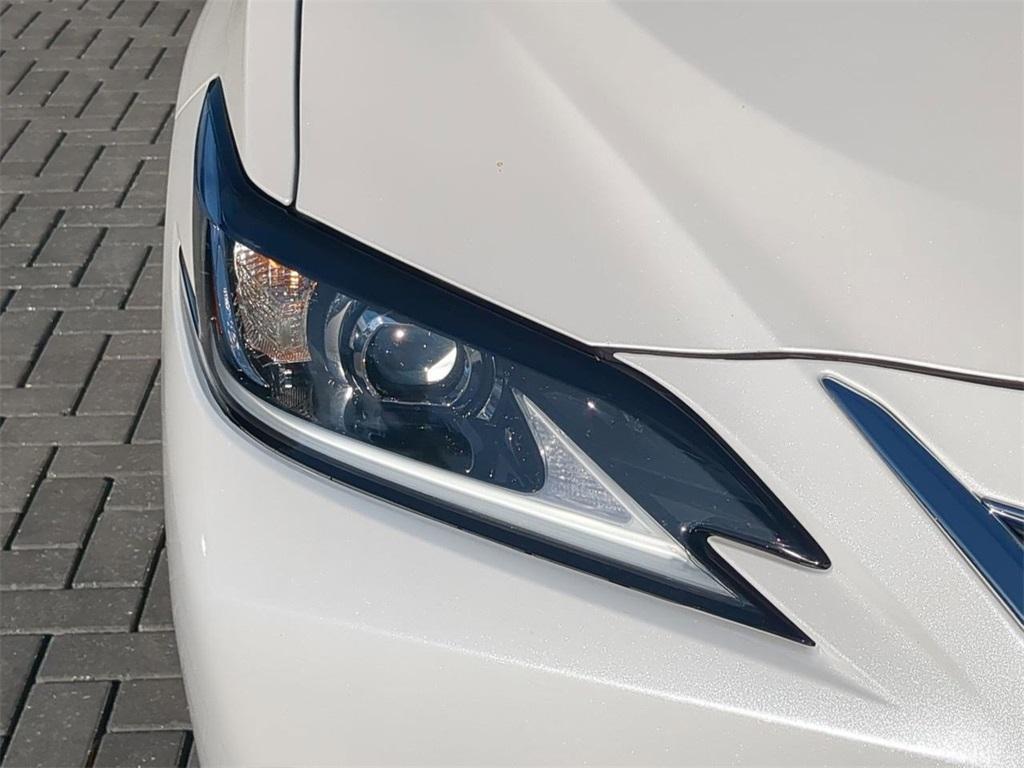 used 2022 Lexus ES 350 car, priced at $32,997