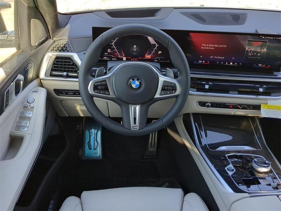 new 2025 BMW X7 car, priced at $118,485