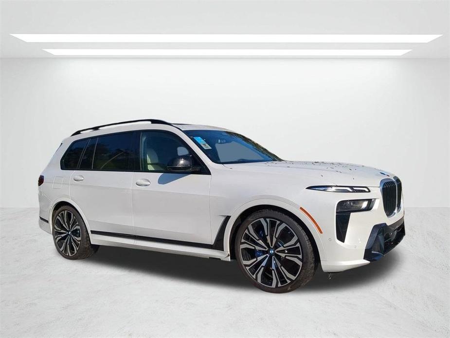 new 2025 BMW X7 car, priced at $118,485