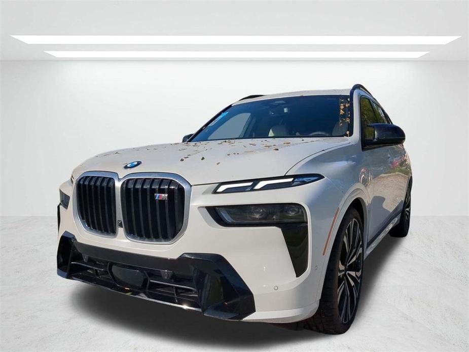 new 2025 BMW X7 car, priced at $118,485