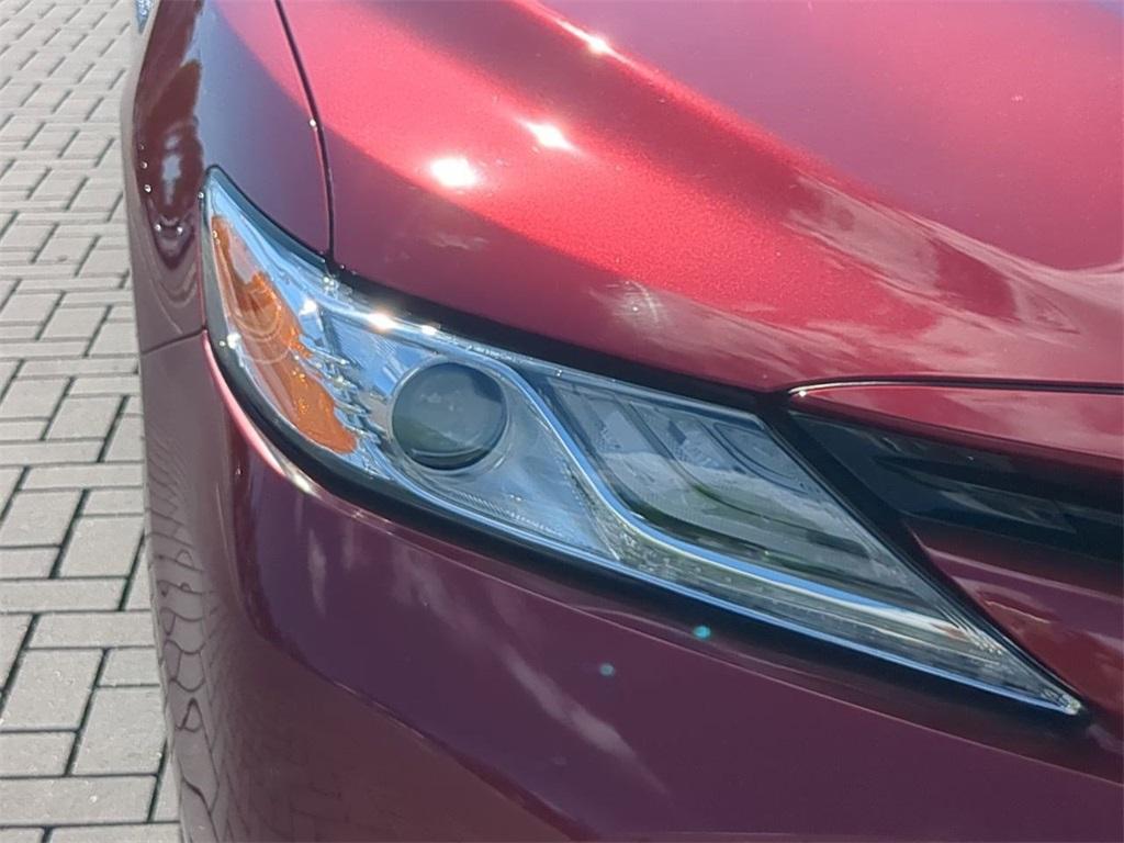 used 2020 Toyota Camry Hybrid car, priced at $23,549