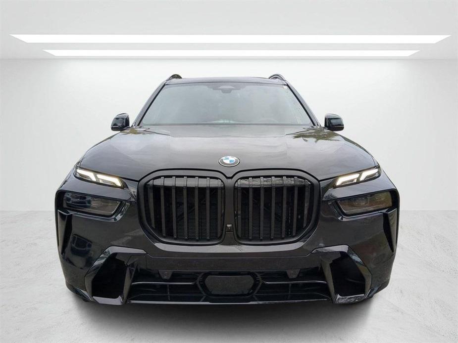 new 2025 BMW X7 car, priced at $98,205