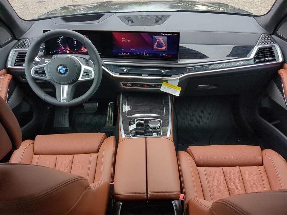 new 2025 BMW X7 car, priced at $98,205