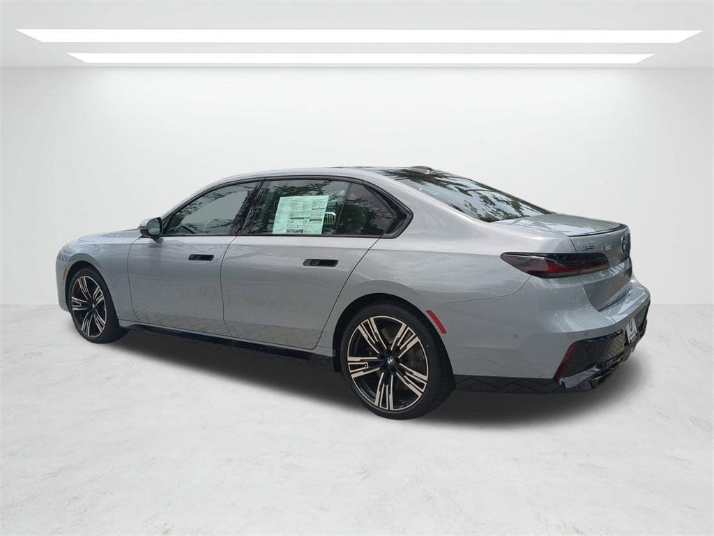 new 2025 BMW 760 car, priced at $132,825