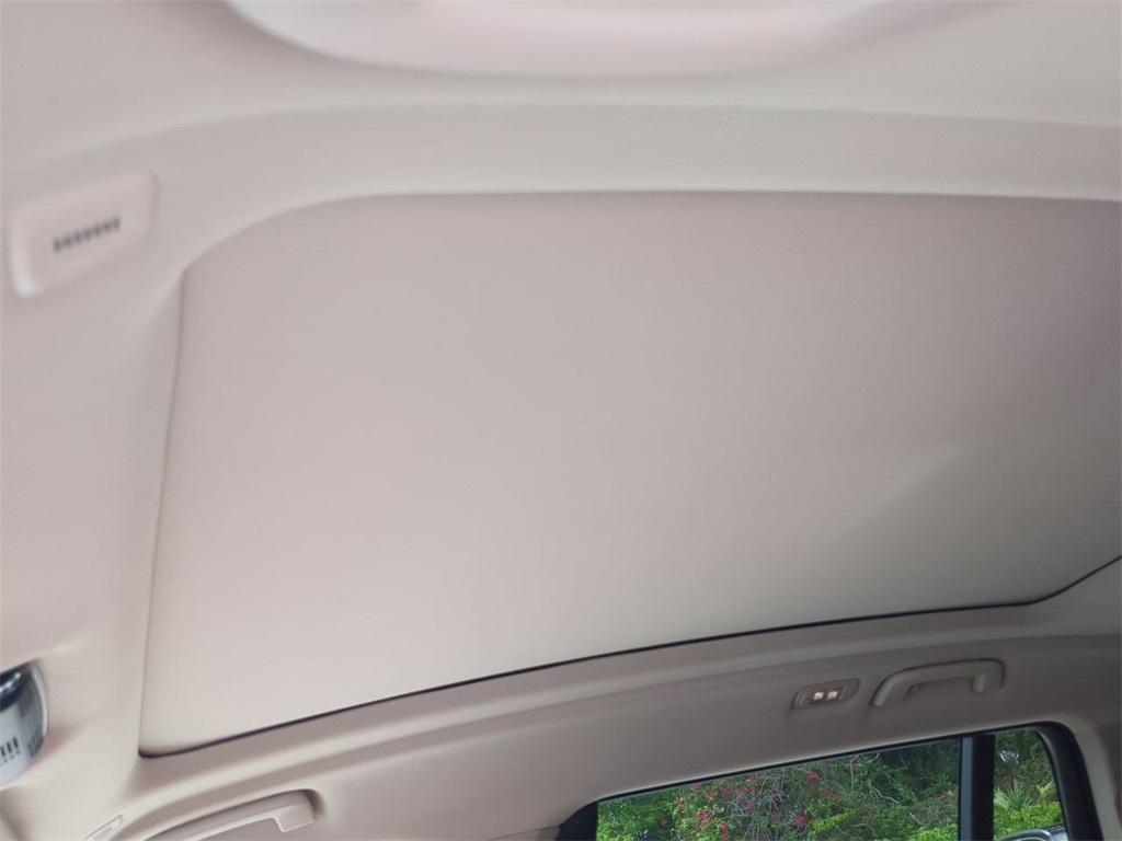 new 2026 BMW X7 car, priced at $93,340