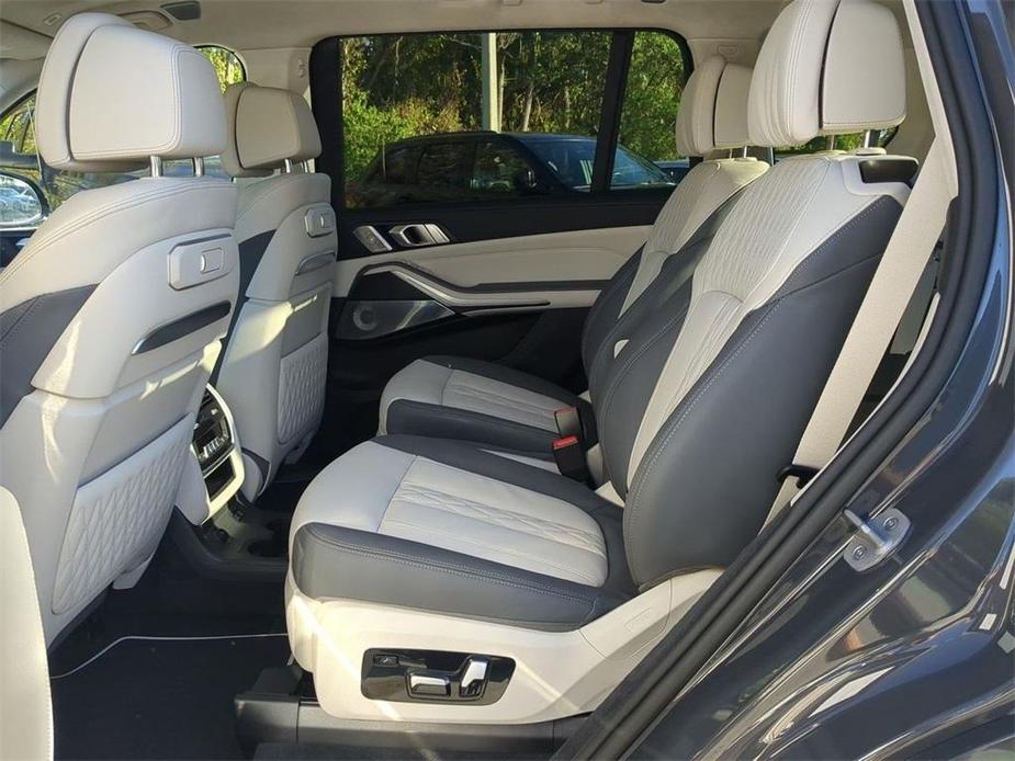 new 2025 BMW X7 car, priced at $161,645