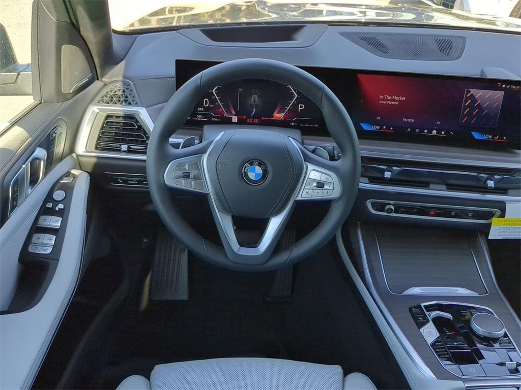 new 2025 BMW X7 car, priced at $97,155