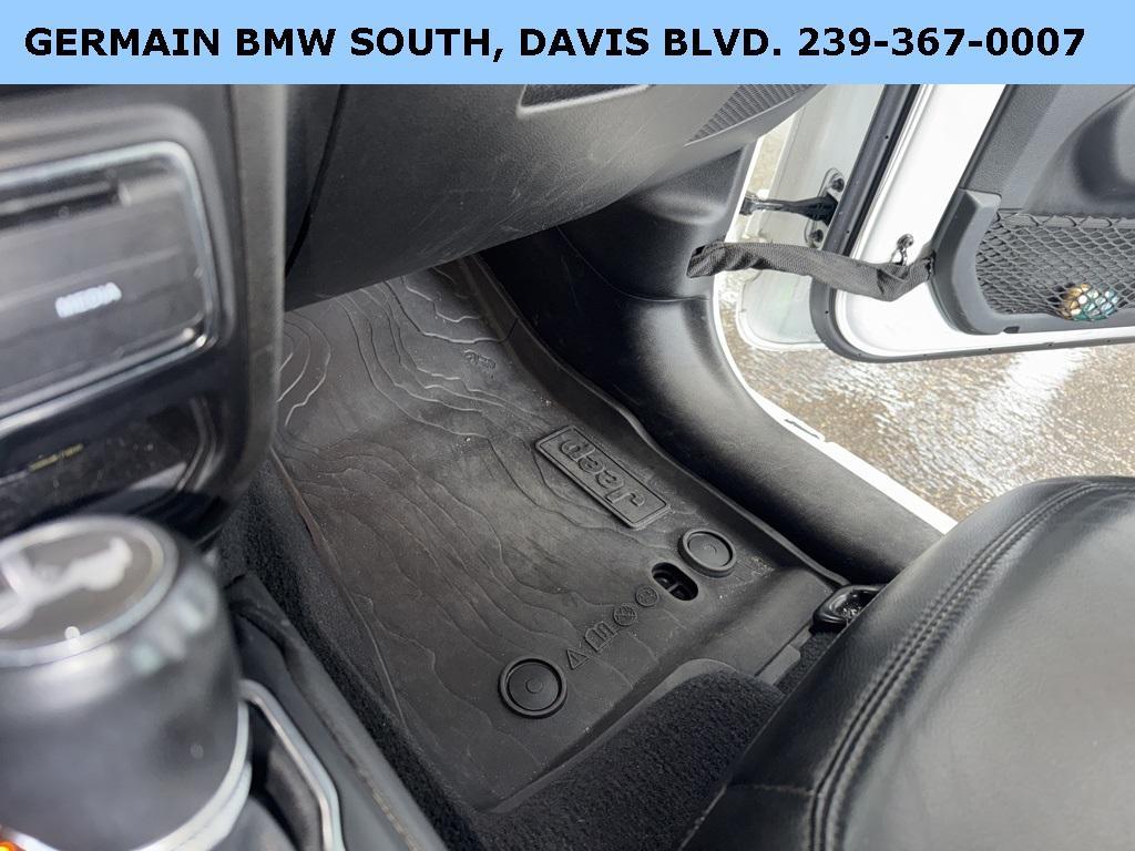 used 2021 Jeep Wrangler Unlimited car, priced at $27,995