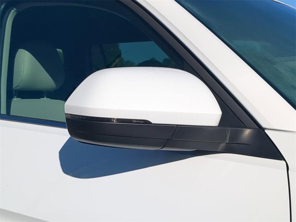 used 2019 Volkswagen Atlas car, priced at $25,591