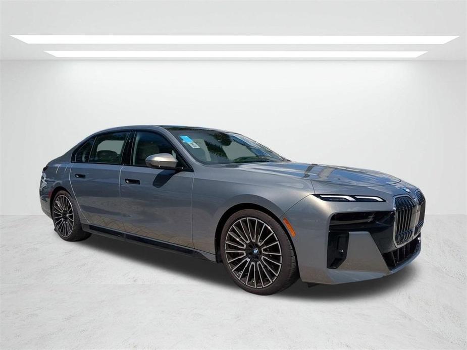 new 2024 BMW 760 car, priced at $129,075