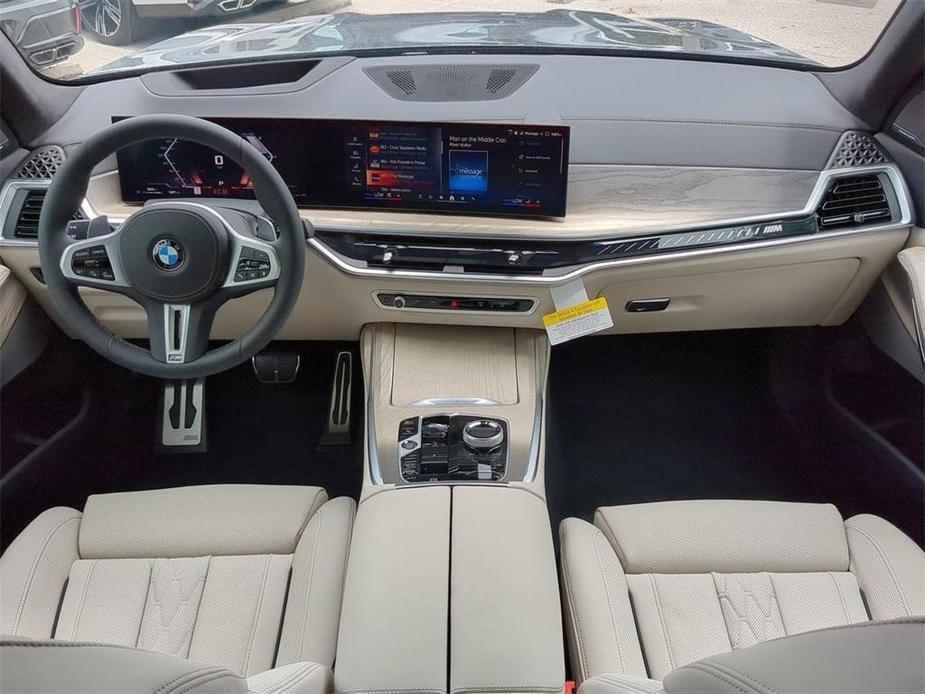 new 2025 BMW X7 car, priced at $118,505