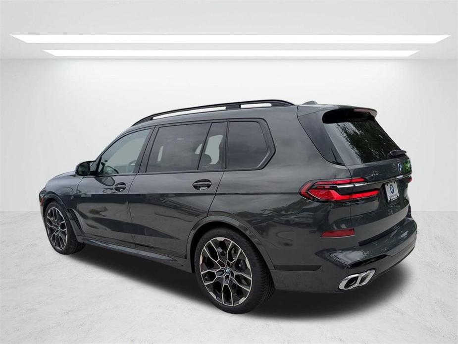 new 2025 BMW X7 car, priced at $118,505