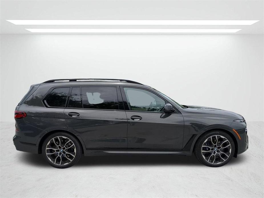 new 2025 BMW X7 car, priced at $118,505