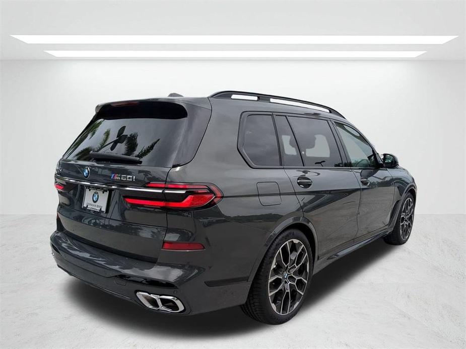 new 2025 BMW X7 car, priced at $118,505