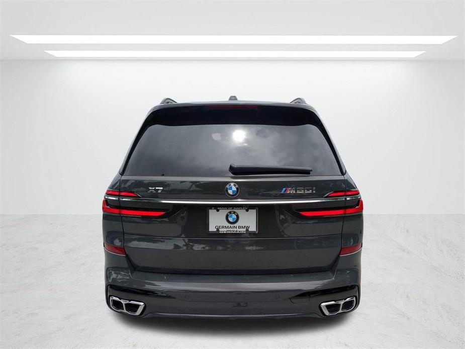 new 2025 BMW X7 car, priced at $118,505