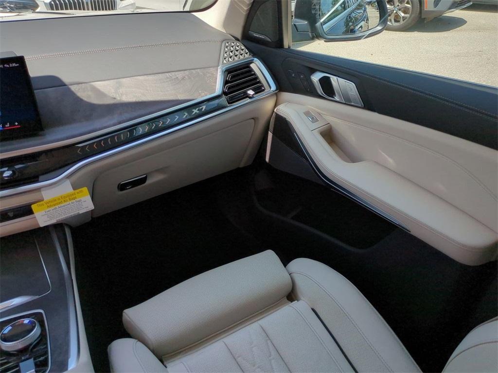 new 2026 BMW X7 car, priced at $103,185