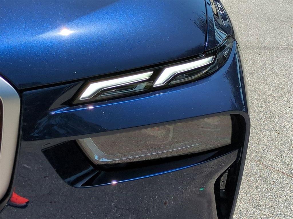 new 2026 BMW X7 car, priced at $103,185