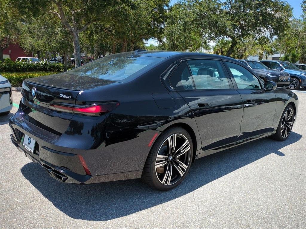 new 2025 BMW 760 car, priced at $132,825