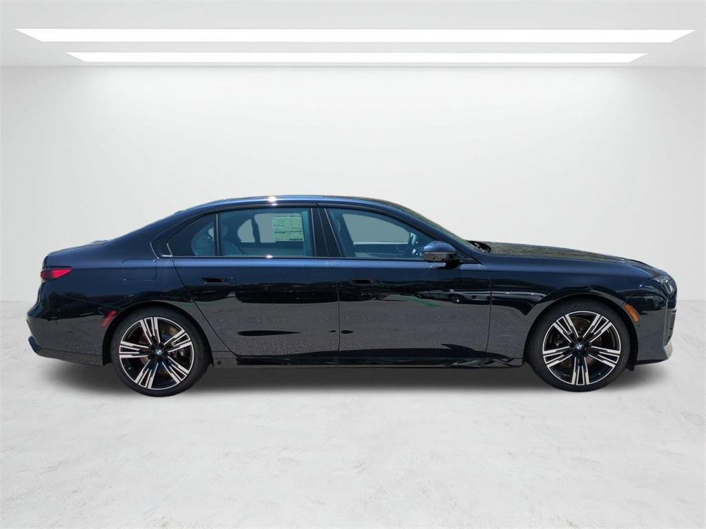 new 2025 BMW 760 car, priced at $132,825