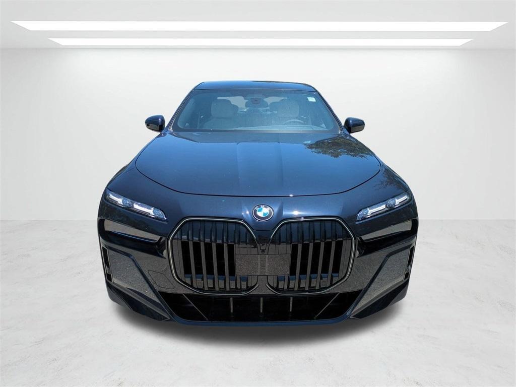 new 2025 BMW 760 car, priced at $132,825
