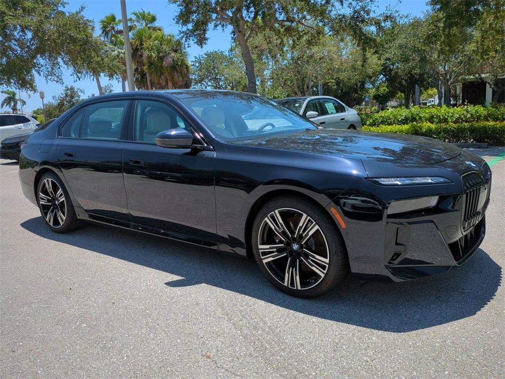 new 2025 BMW 760 car, priced at $132,825