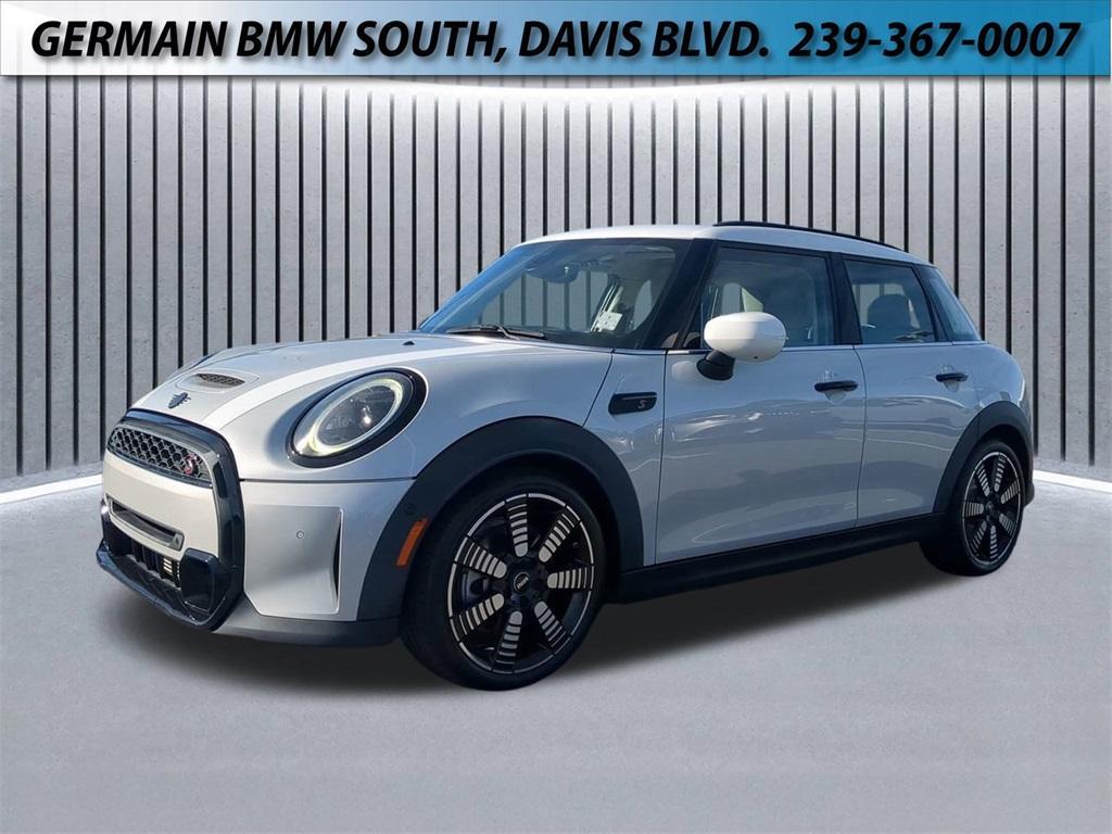 used 2022 MINI Hardtop car, priced at $23,997