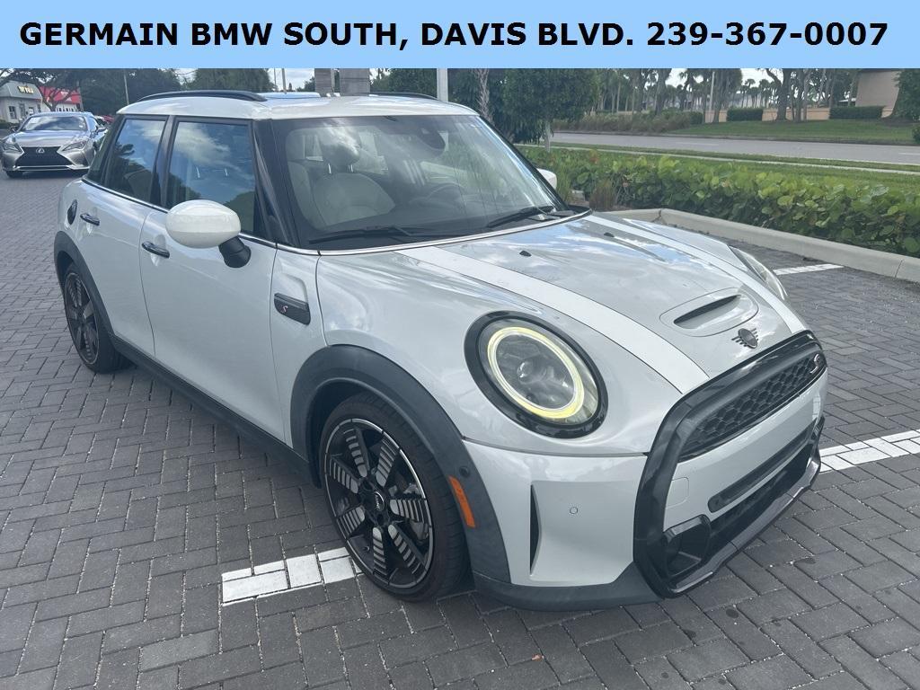 used 2022 MINI Hardtop car, priced at $23,391