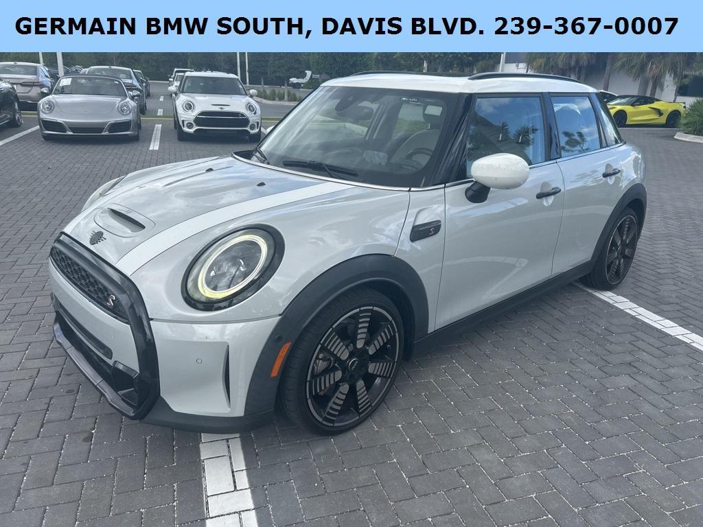 used 2022 MINI Hardtop car, priced at $23,391