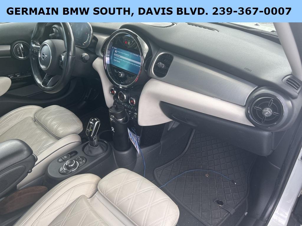 used 2022 MINI Hardtop car, priced at $23,391