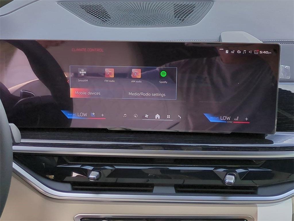 new 2026 BMW X7 car, priced at $125,200