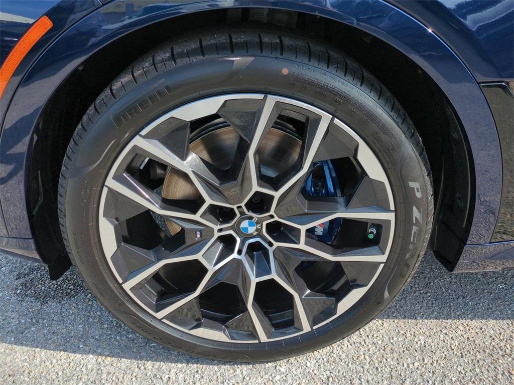 new 2026 BMW X7 car, priced at $125,200