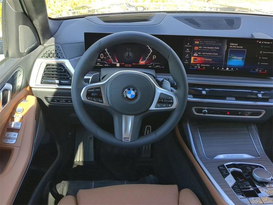 new 2025 BMW X7 car, priced at $95,935