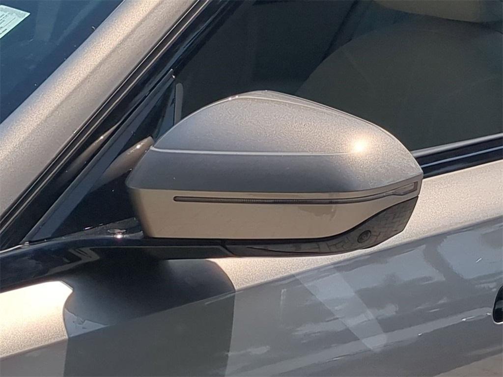 new 2025 BMW 760 car, priced at $132,280