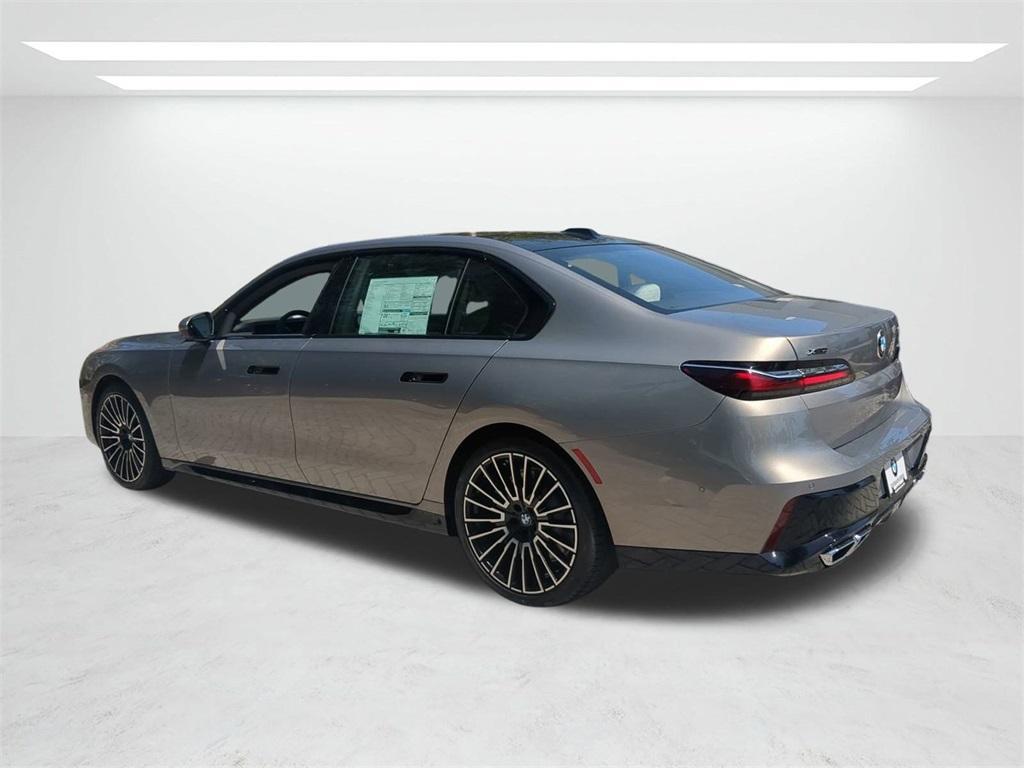 new 2025 BMW 760 car, priced at $132,280
