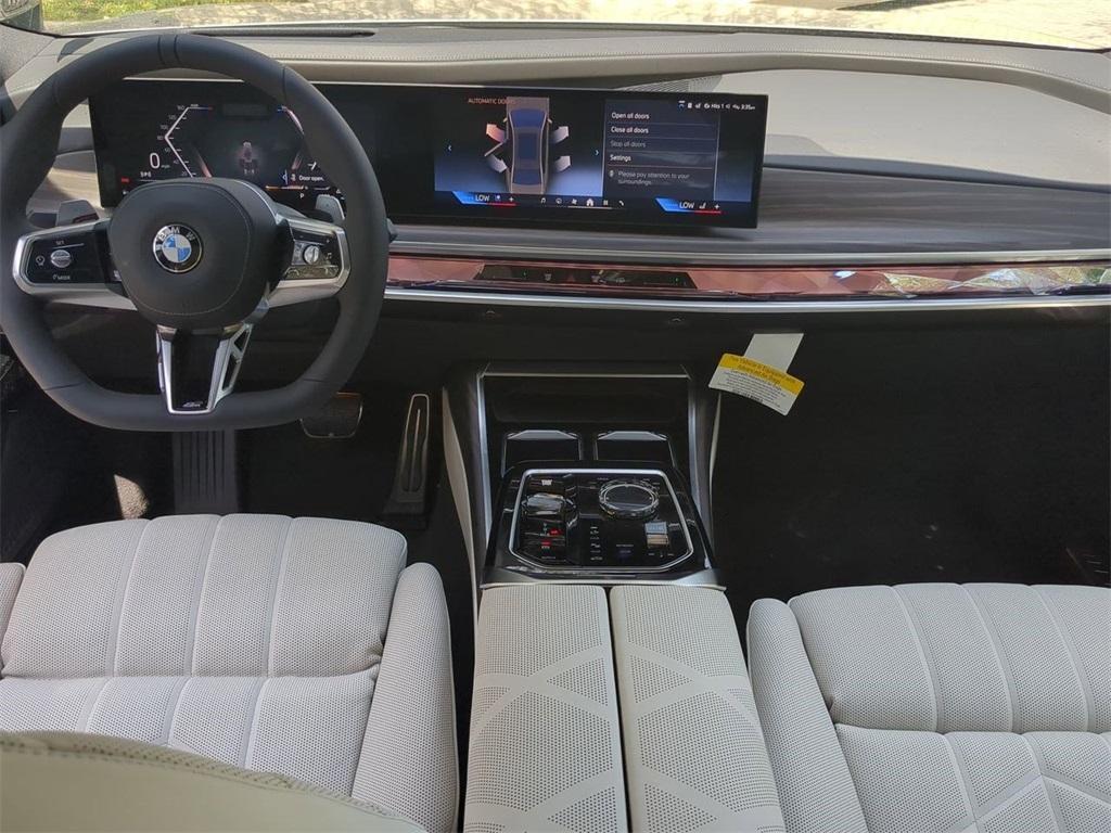 new 2025 BMW 760 car, priced at $132,280
