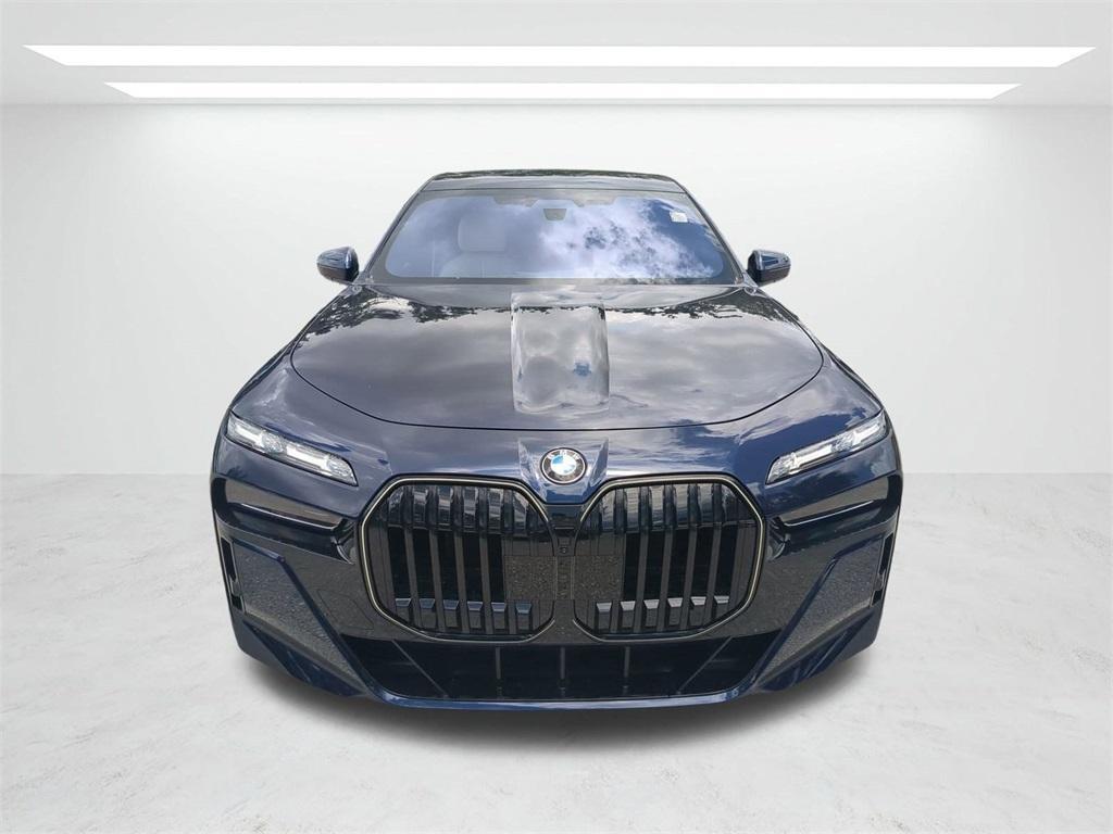 new 2025 BMW 760 car, priced at $137,125